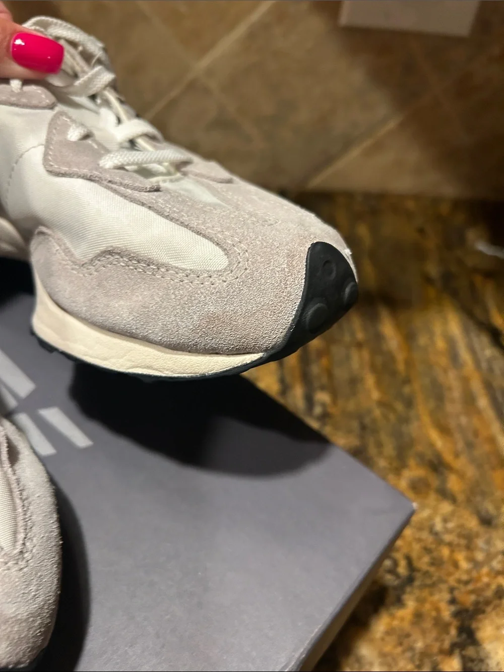 New Balance Men's Grey and Navy Retro-Style Sneakers